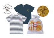「ザンジバルナイト2016」公式グッズの「ザンジバルナイトTシャツ」と「ザンジバルナイトおせんべい」。