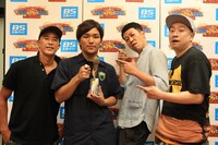 左から、眞木蔵人、じょう、小籔千豊、レイザーラモンRG。 （写真提供：BSスカパー！BAZOOKA!!! 第10回高校生RAP選手権 in 日本武道館）