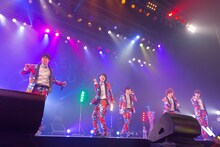 「イケメンサミット2016 SUMMER」でのCUBERSのパフォーマンスの様子。（提供：Bermuda Entertainment Japan）