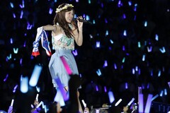 齋藤飛鳥が涙 深川センター代役は川後陽菜 乃木坂46怒涛の神宮3days完遂 音楽ナタリー 齋藤飛鳥が涙 深川センター代役は川後陽菜 乃木坂46怒涛の神宮3days完遂 音楽ナタリー