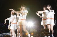 乃木坂46「"真夏の全国ツアー2016"～4th Year Birthday Live～」8月30日公演の様子。（写真提供：ソニー・ミュージックレコーズ）