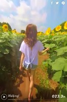 FlowBack「Come A Long Way」ミュージックビデオのワンシーン。