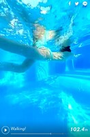 FlowBack「Come A Long Way」ミュージックビデオのワンシーン。