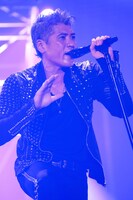 吉川晃司「KIKKAWA KOJI Live 2016 "WILD LIPS" TOUR」東京・東京体育館公演の様子。（Photo by Shigeru Toyama）