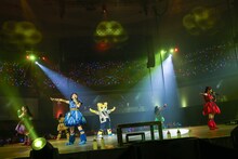 チームしゃちほことしまじろう。