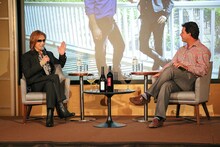 左からYOSHIKI、ロブ・モンダヴィJr.。