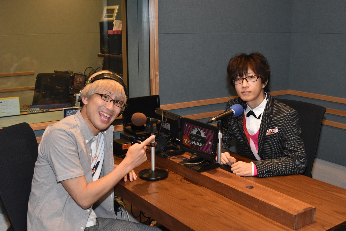 左からやまだひさし、TETSUYA。