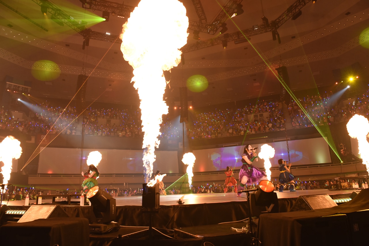 チームしゃちほこ「しゃちサマ2016 真夏のPOWER BALL」の様子。