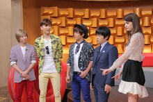 w-inds.のトークコーナーの様子。