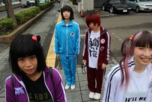 ゆるめるモ！「めんどいしんどいPUNKするか」ミュージックビデオのワンシーン。