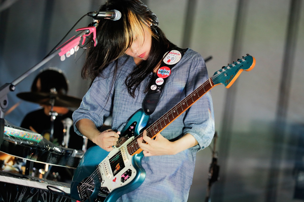 あーちゃん（G）（Photo by hajime kamiiisaka）