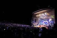 Little Glee Monster「ガオフェス2016～リトグリサマーキャンプ」東京・日比谷野外大音楽堂講演の様子。