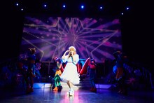 きゃりーぱみゅぱみゅ「スカパー！SUPER LIVE “KPP 5iVE YEARS PREMIUM LIVE in HAWAII”」の様子。