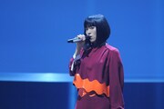 NHK総合「SONGSスペシャル」のワンシーン。
