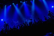 「SHADOWS JAPAN TOUR 2016」東京・LIQUIDROOM公演の様子。（Photo by Takashi "TAKA" Konuma）