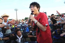 高橋優（写真提供：Warner Music Japan）