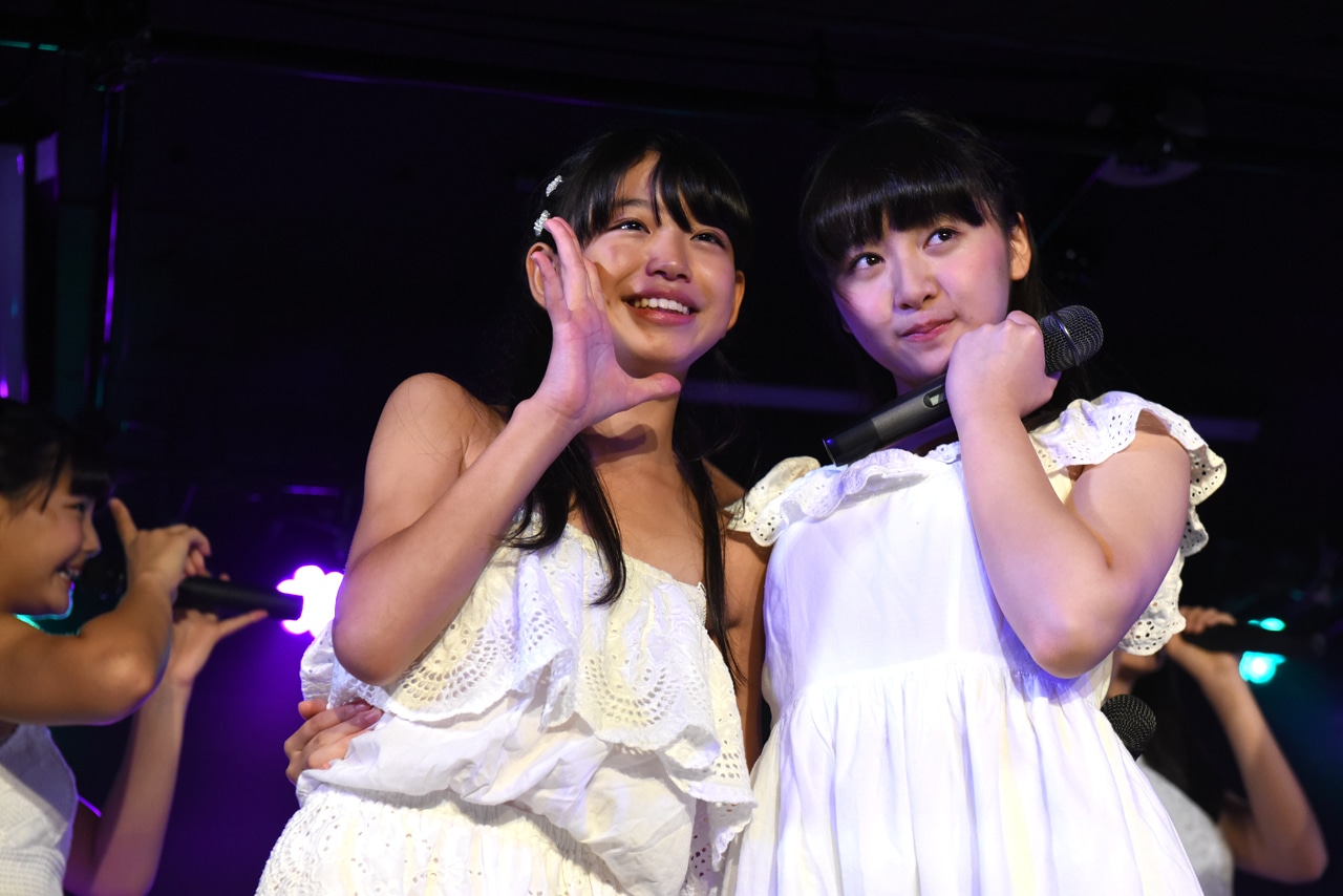 左から吉田万葉、鉄戸美桜。