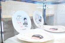 DISH//のサイン入りのお皿。