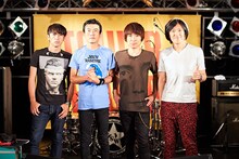 JUN SKY WALKER(S)「NEW ALBUM『FANFARE』発売記念インストアライブ」東京・タワーレコード渋谷店B1F CUTUP STUDIO公演の様子。（写真提供：株式会社アイビーレコード）