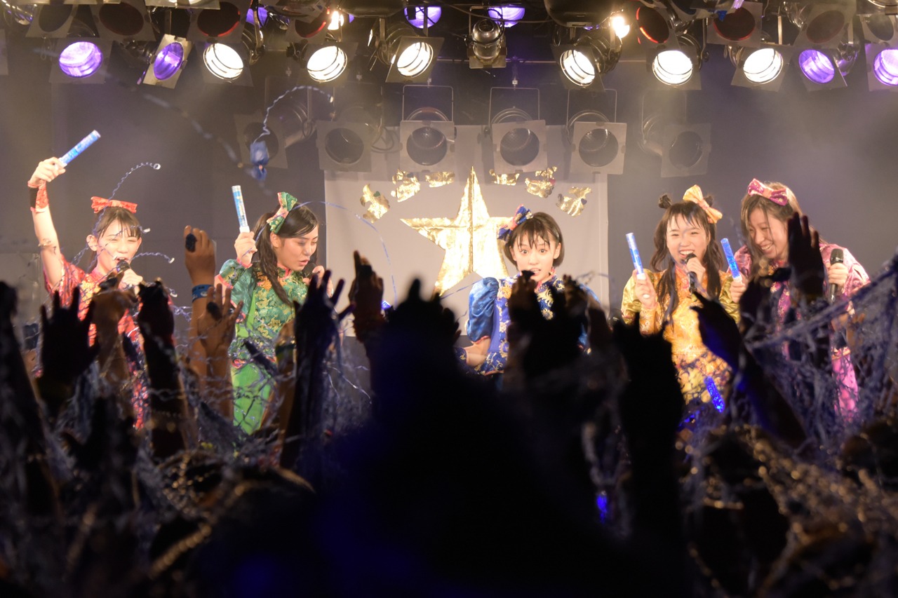 「LIVE HOUSE TOUR 2016 ～紅葉しに行こうYO！行脚だぎゃぁ～」長崎・DRUM Be-7公演の様子。