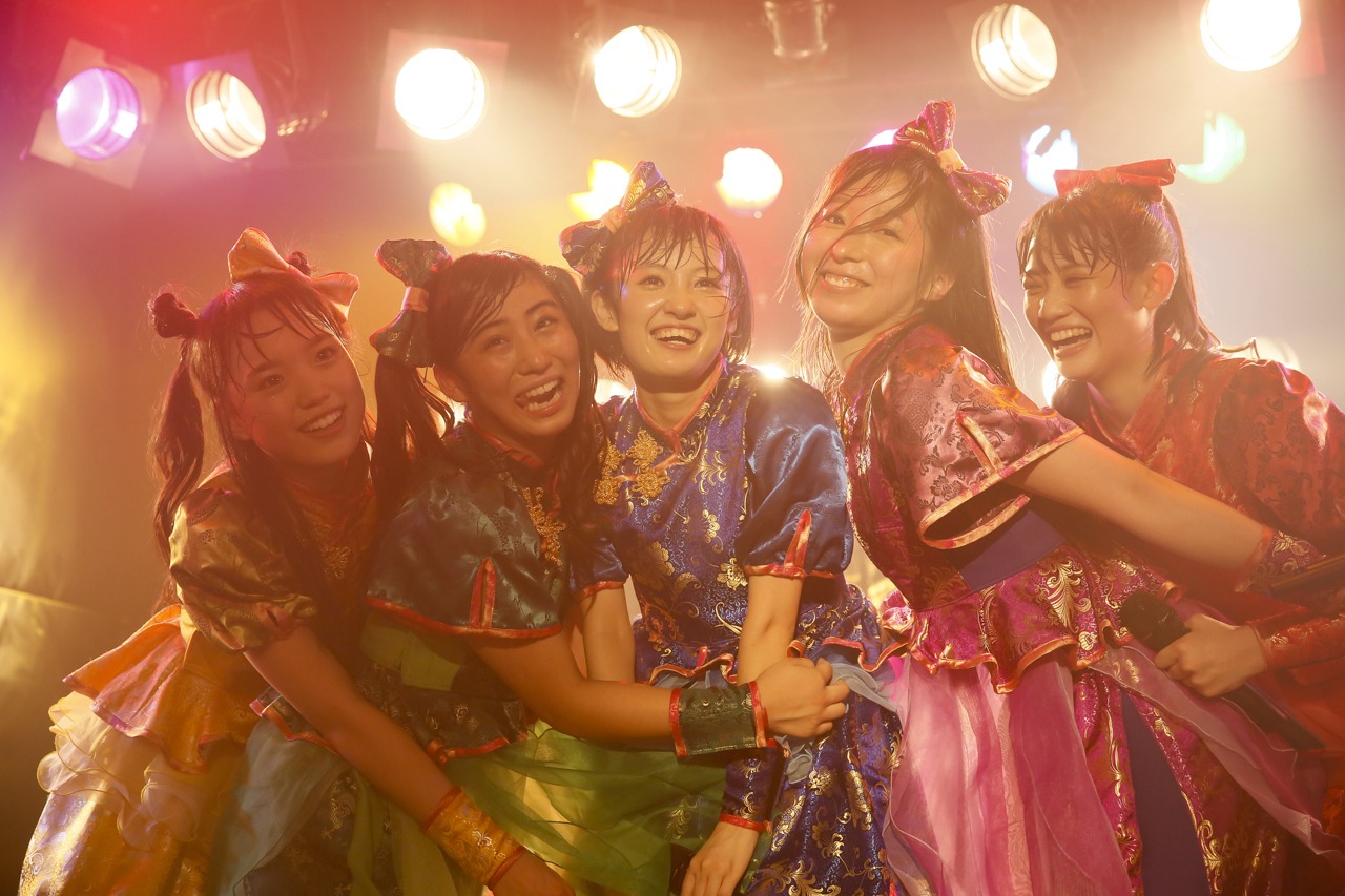 「LIVE HOUSE TOUR 2016 ～紅葉しに行こうYO！行脚だぎゃぁ～」長崎・DRUM Be-7公演の様子。（撮影：SAMURAI 濱本英介）