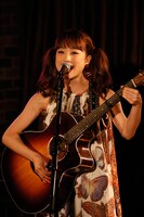 瀬川あやか（提供：ポニーキャニオン）