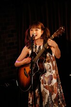 瀬川あやか（提供：ポニーキャニオン）