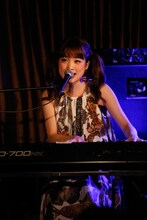 瀬川あやか（提供：ポニーキャニオン）