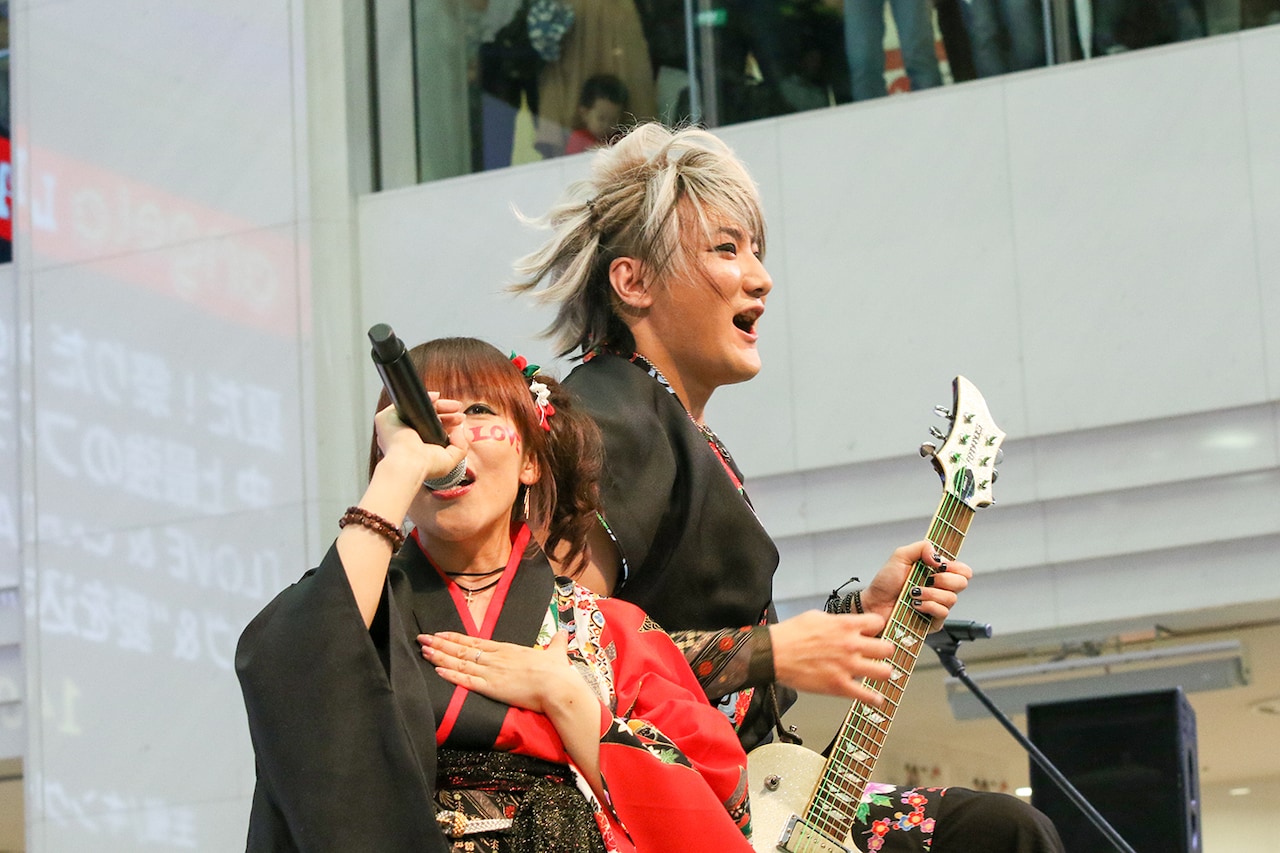 angela、ぢぇらっ子の声に心震わせた晩夏の“最強フェス”