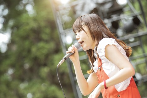 池田智子（Vo）（撮影：鳥居洋介）