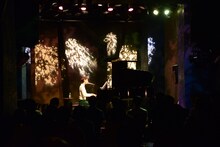 9月11日に東京・STAR PINE'S CAFEで行われた、南壽あさ子のニューシングル「flora」発売記念イベントの様子。