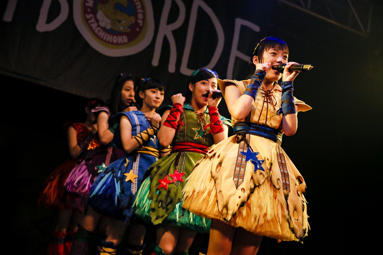 チームしゃちほこ「LIVE HOUSE TOUR 2016 ～紅葉しに行こうYO！行脚だぎゃぁ～」福岡・DRUM LOGOS公演の様子。（撮影：SAMURAI 濱本英介）