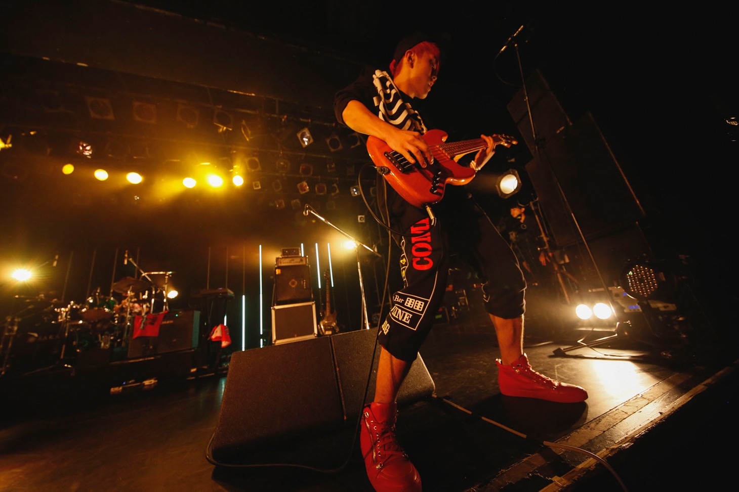 橋本佳紀（B）（写真提供：ポニーキャニオン）