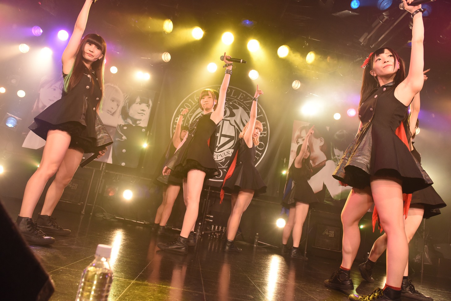 「MAPLEZ CLUB QUATTRO TOUR 2016 -RUMBLING, PULSATION-」ツアーファイナルの様子。