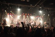 「MAPLEZ CLUB QUATTRO TOUR 2016 -RUMBLING, PULSATION-」ツアーファイナルの様子。