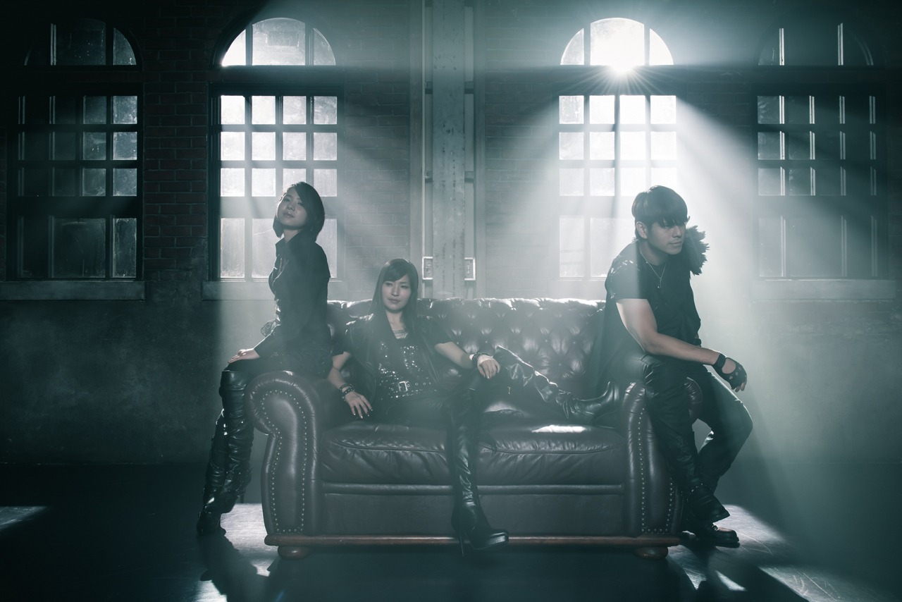 AKINO with bless4
