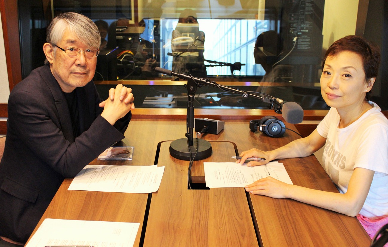 左から松本隆、クミコ。