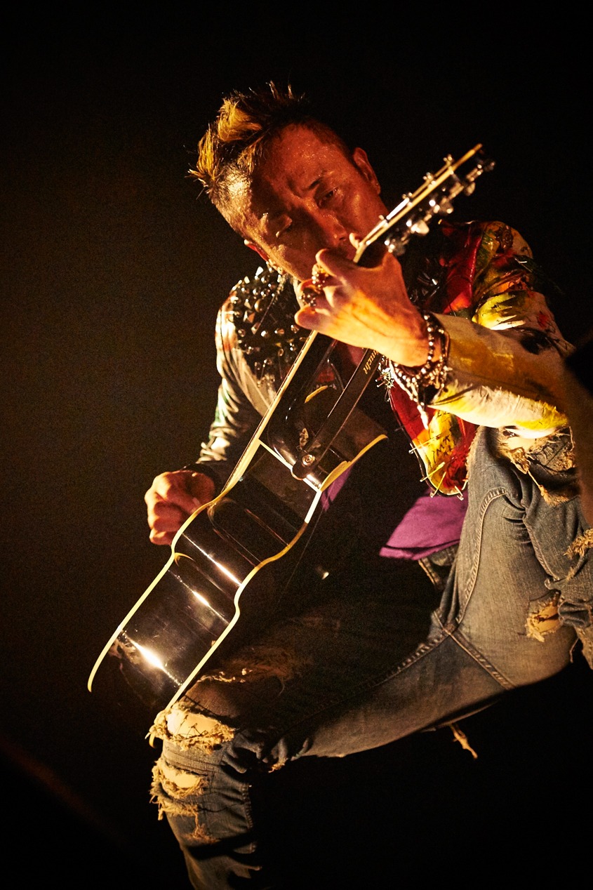 長渕剛（Photo by Tetsuya Tsuji）