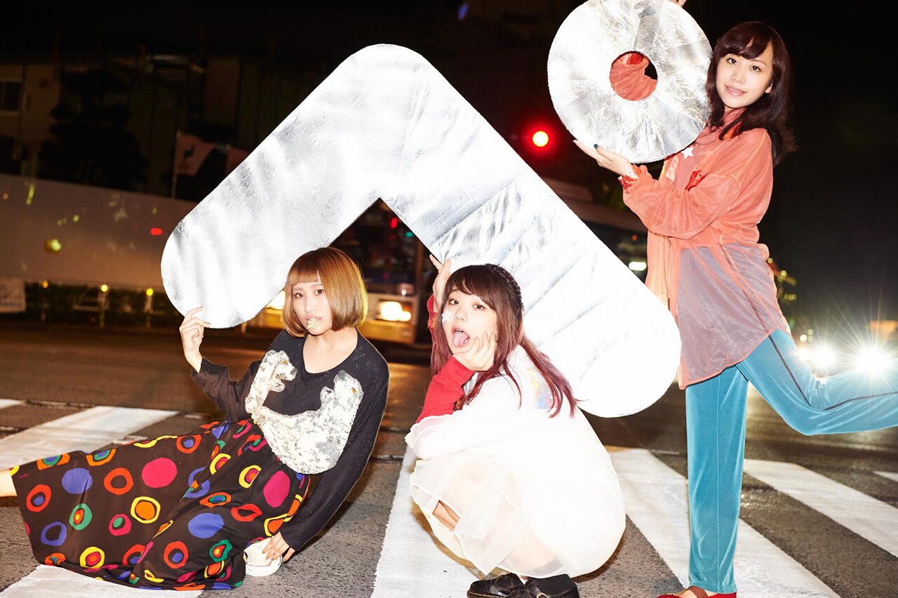 J-WAVE「SONAR MUSIC」ライブ企画にペギーズ、ポルカ