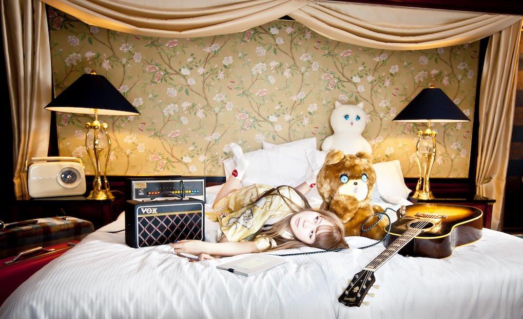 VAMPS「HALLOWEEN PARTY」幕張公演に常連Tommy