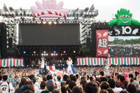 「SMBC / 三井住友銀行 Presents 超いきものまつり2016 地元でSHOW!! ～厚木でしょー!!!～ Supported by 爽健美茶」の様子。（写真提供：EPICレコードジャパン）