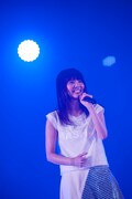 吉岡聖恵（Vo）（写真提供：EPICレコードジャパン）