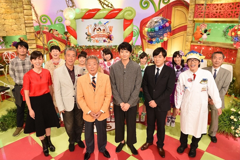 「どうぶつ奇想天外！2016」の出演者。(c)TBS