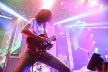 Wiennersによるライブの様子。（写真提供：ディア・ステージ）