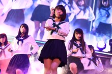 AKB48「AKB48グループ同時開催コンサートin横浜 ～今年はランクインできました祝賀会～」の模様。(c)AKS