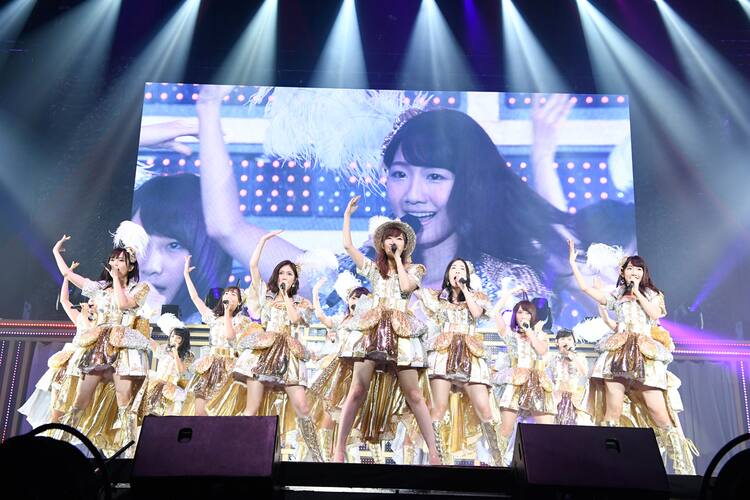AKB48、上位メンバー集結の横アリでファンと祝賀会 - 音楽ナタリー