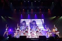 「AKB48グループ同時開催コンサートin横浜～今年はランクインできました祝賀会～」の様子。(c)AKS