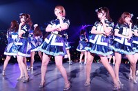 「AKB48グループ同時開催コンサートin横浜～今年はランクインできました祝賀会～」の様子。(c)AKS