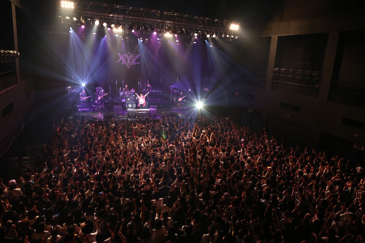 「XYZ TOUR 2016 -SUMMER-」最終公演の様子。