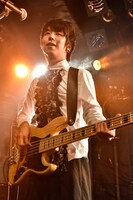 藤井浩太（B / ウソツキ）（Photo by Daisuke Miyashita）